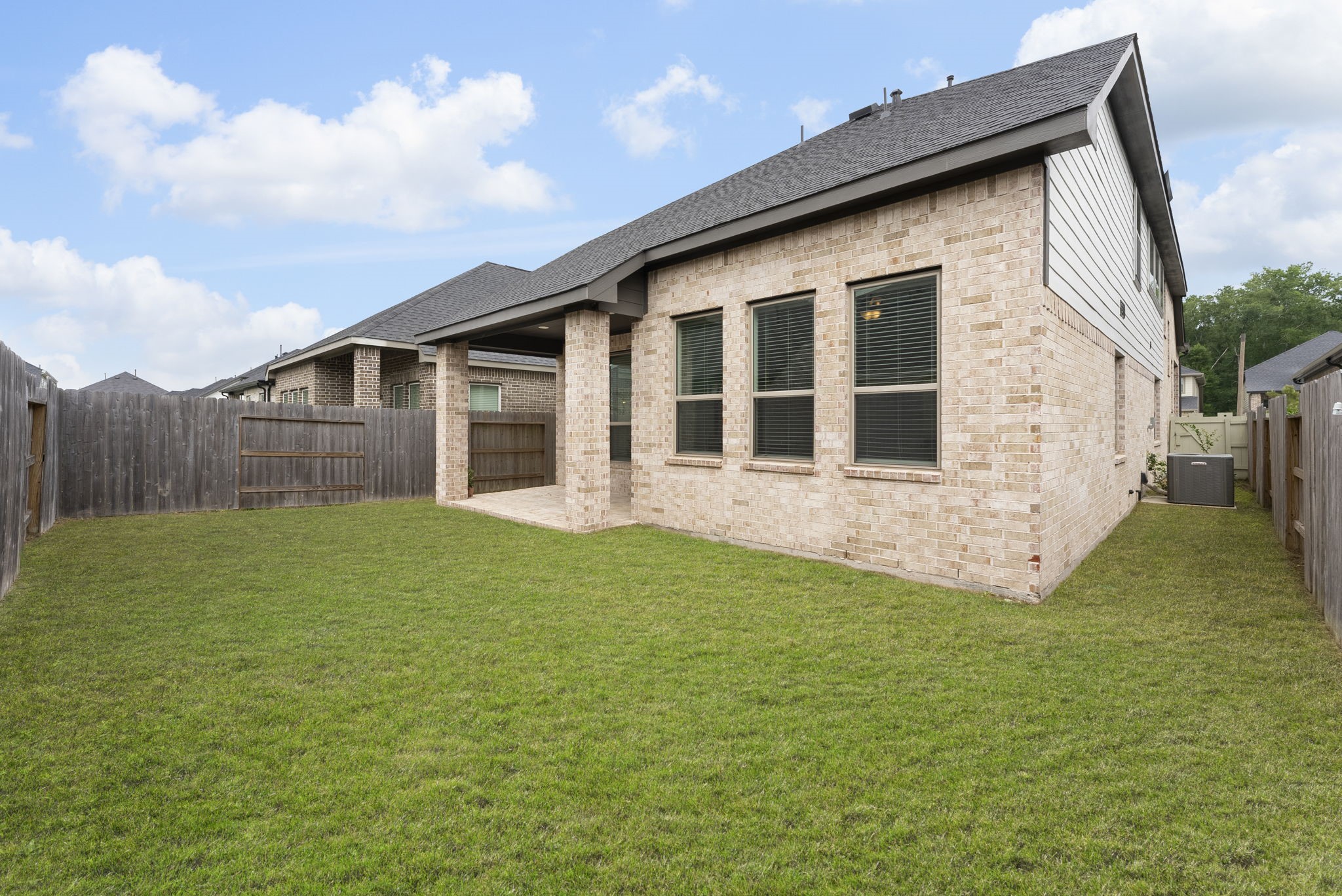 10659 Wild Chives Conroe, TX 77385 - Photo 20 of 23 Great space for pets or play!