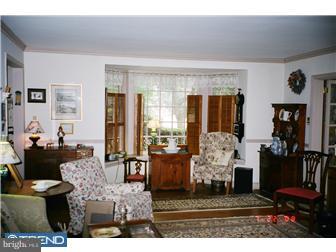 820 Worrell Road Rydal, PA 19046 - Photo 2 of 10 Living Room