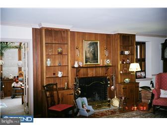 820 Worrell Road Rydal, PA 19046 - Photo 3 of 10 Living Room