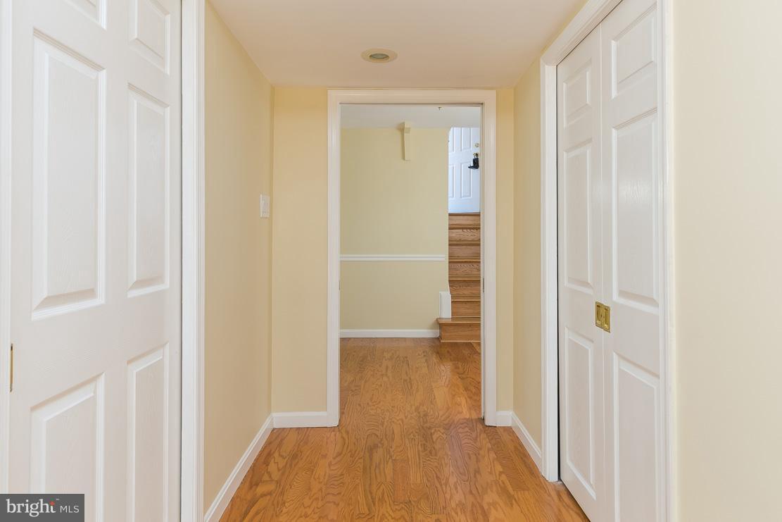 8082 Powderbrook Lane Springfield, VA 22153 - Photo 20 of 24 Interior (General)