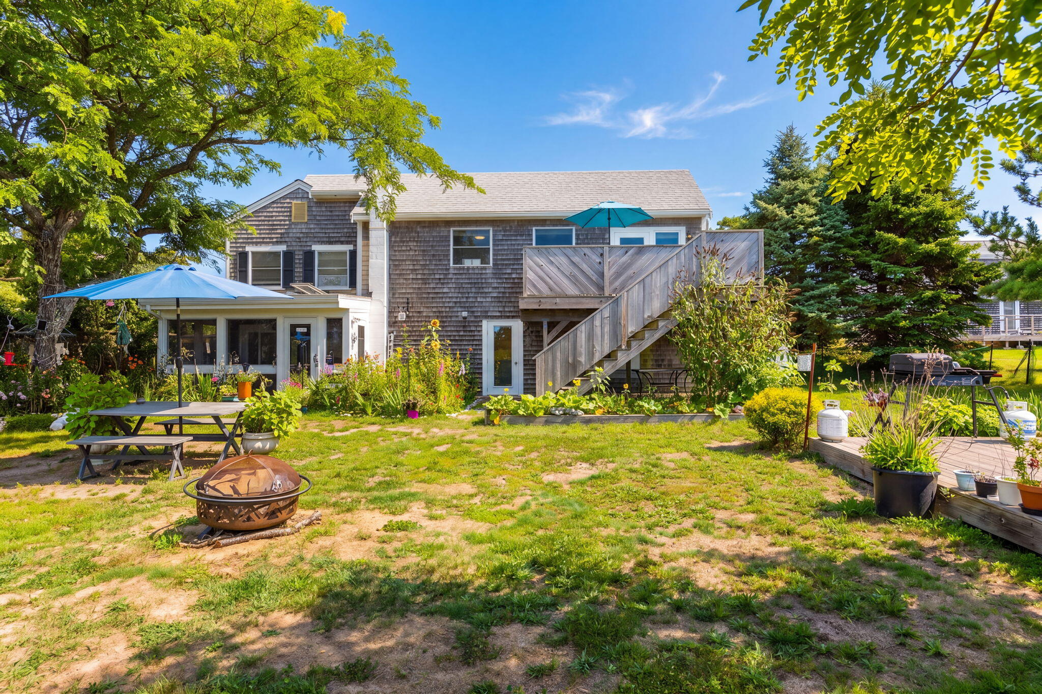148 Shore Road, Unit 5 Truro, MA 02666 - Photo 12 of 22 .