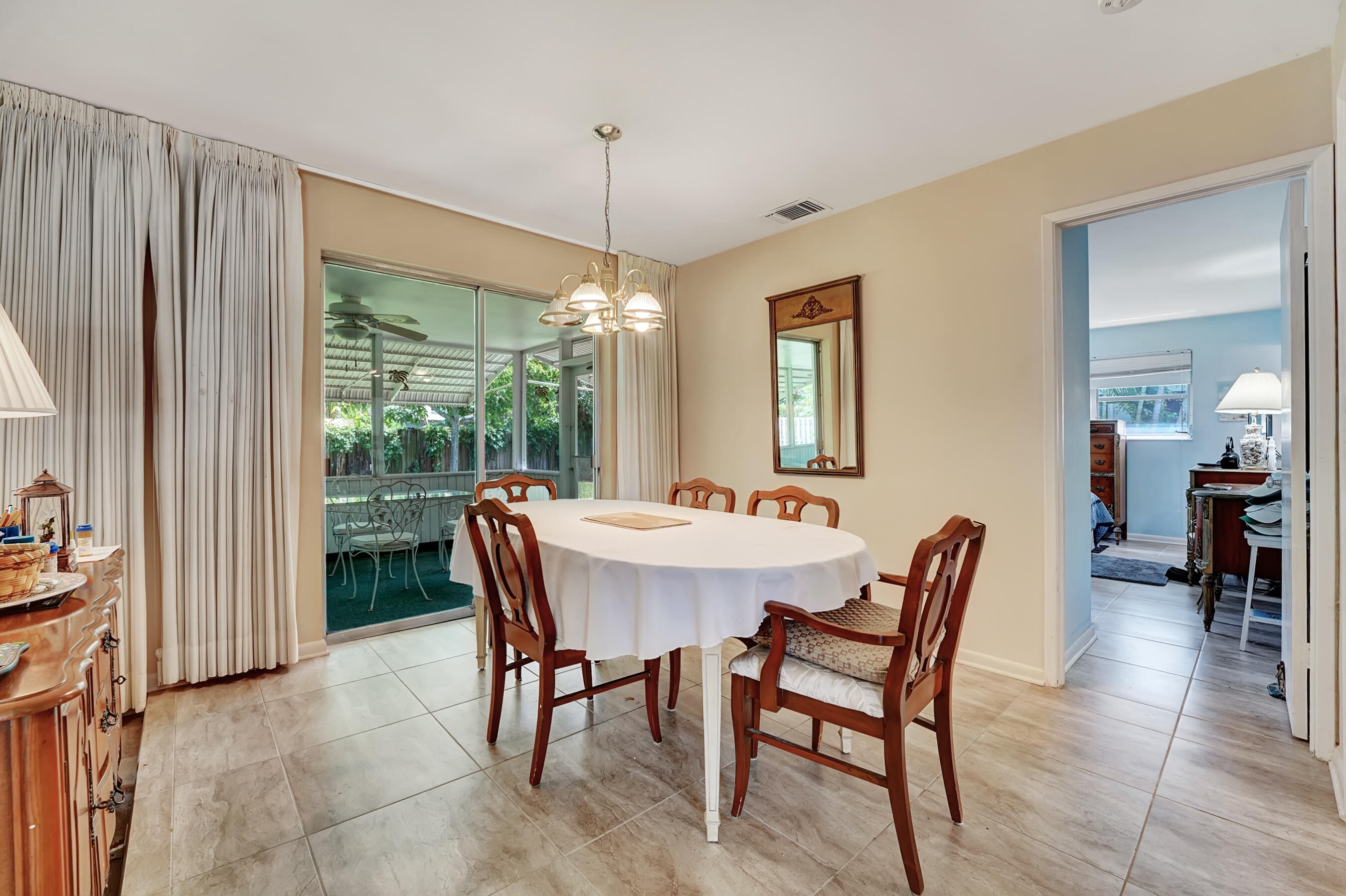 100 Northwest 18th Street Delray Beach, FL 33444 - Photo 11 of 27 DSC02981