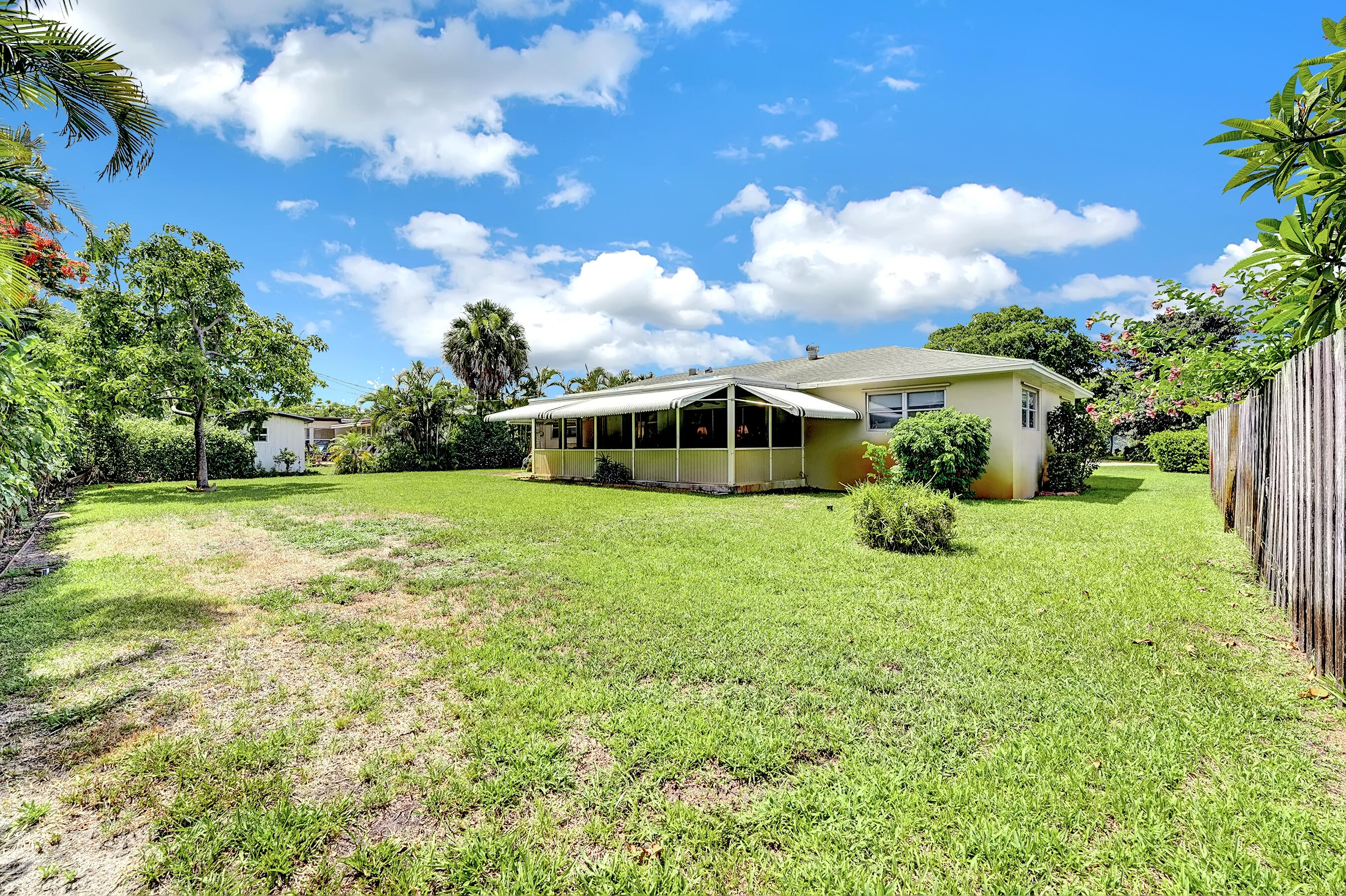 100 Northwest 18th Street Delray Beach, FL 33444 - Photo 25 of 27 DSC02936