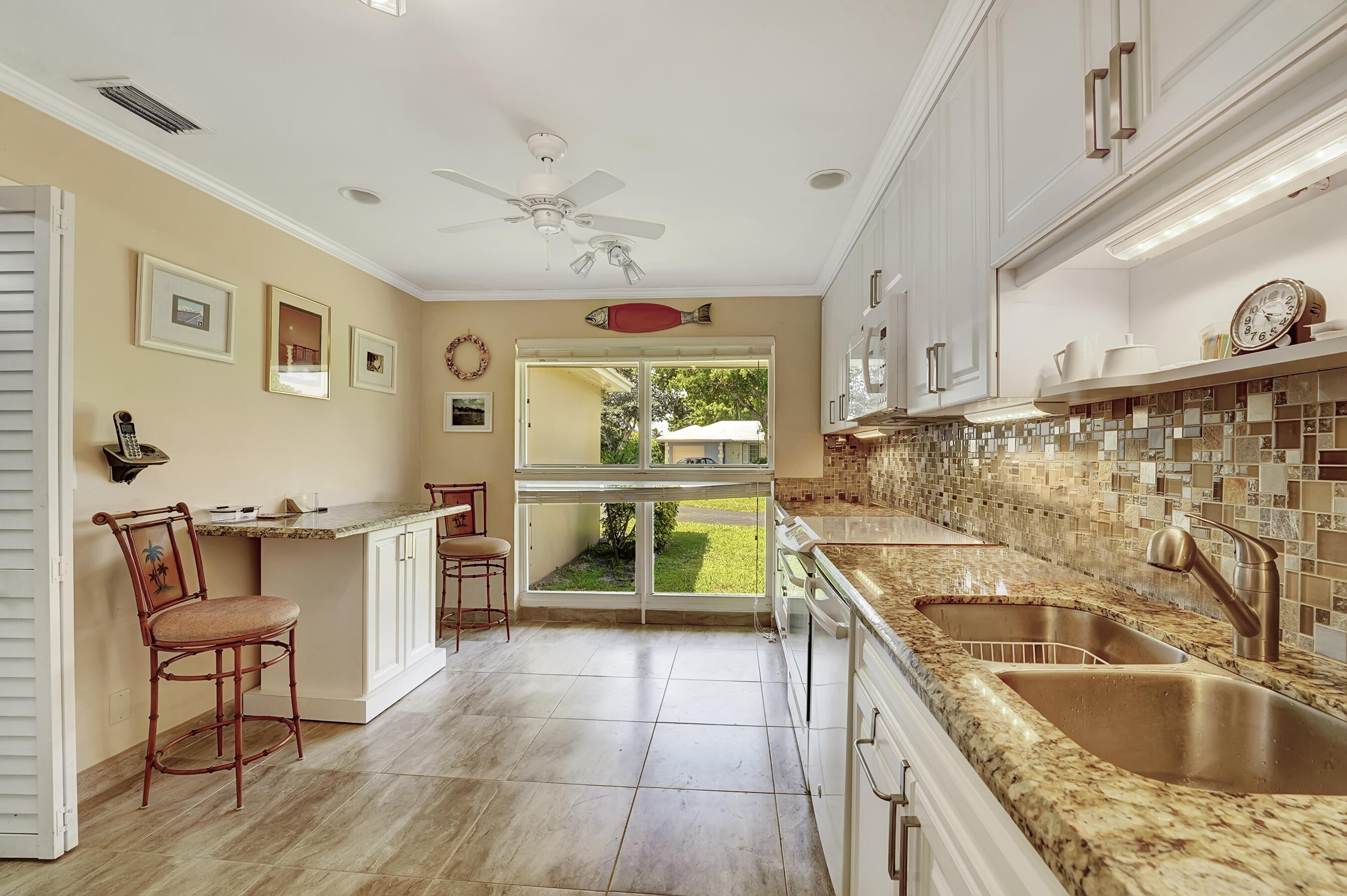 100 Northwest 18th Street Delray Beach, FL 33444 - Photo 5 of 27 DSC03026