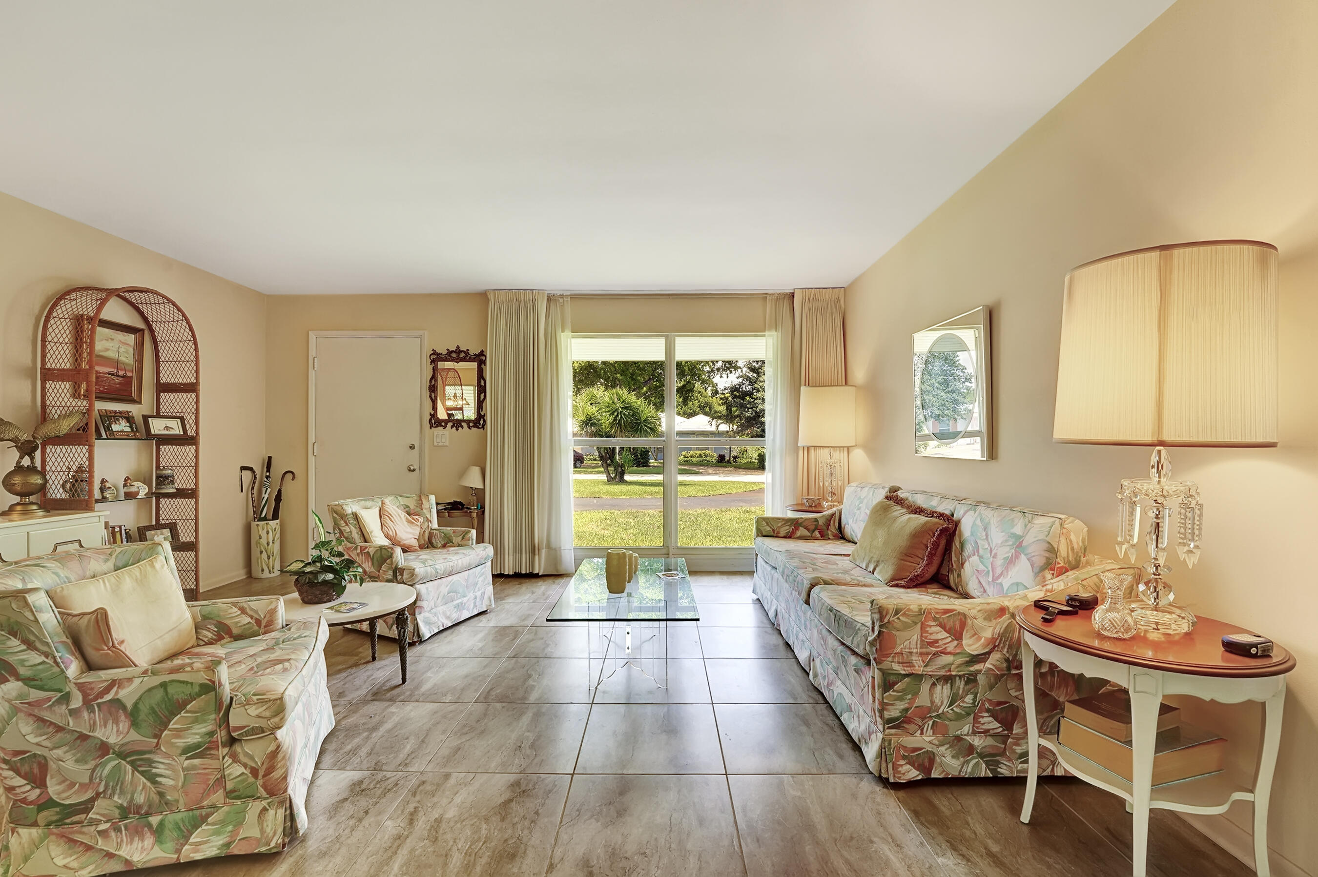 100 Northwest 18th Street Delray Beach, FL 33444 - Photo 6 of 27 DSC02996