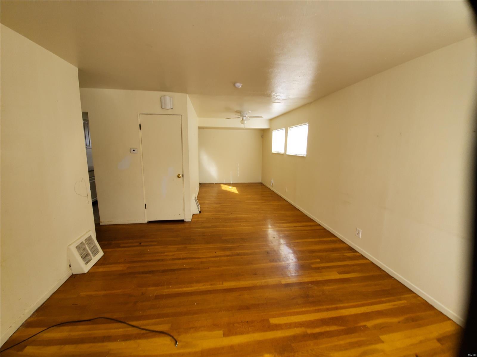 157 Perthshire Road St. Louis, MO 63137 - Photo 2 of 11 Gallery Image 2