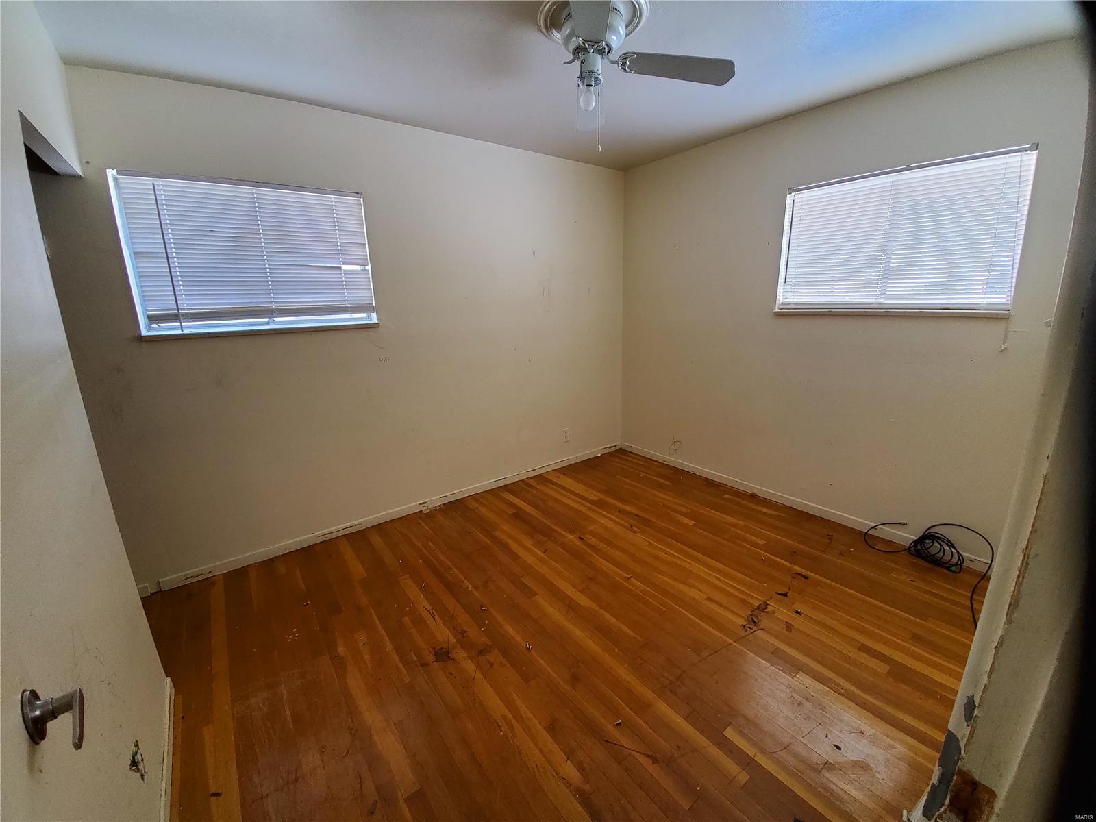 157 Perthshire Road St. Louis, MO 63137 - Photo 6 of 11 Gallery Image 6