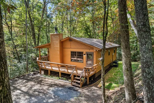 $279,000 | 33 Hundred Acre Woods Drive, Murphy, NC 28906