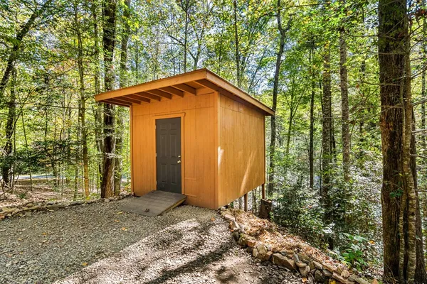 $279,000 | 33 Hundred Acre Woods Drive, Murphy, NC 28906