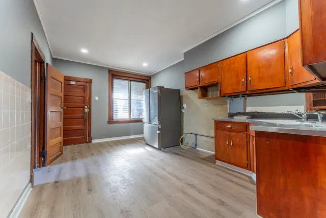 $1,500 | 2643 West 21st Place, Unit 3, Chicago, IL 60608