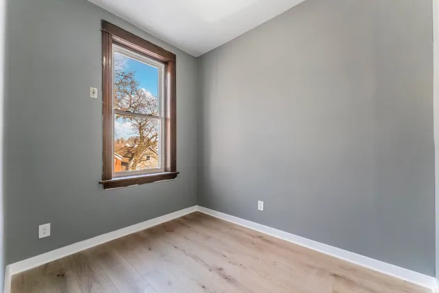 $1,500 | 2643 West 21st Place, Unit 3, Chicago, IL 60608