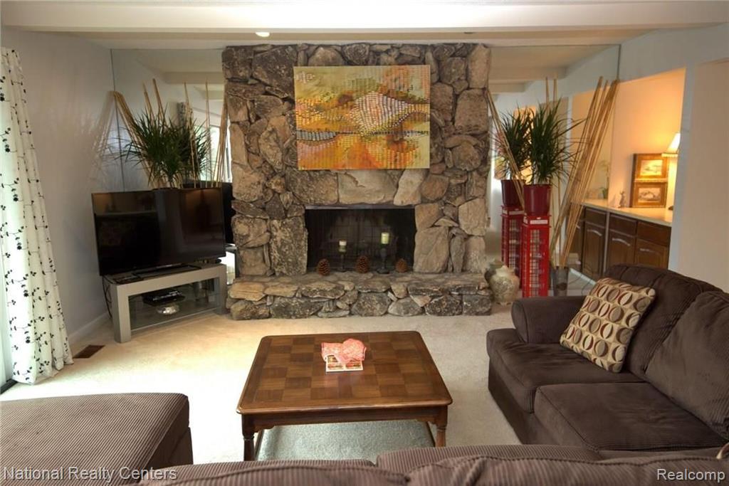 576 Middlebury Lane Rochester Hills, MI 48309 - Photo 11 of 36
