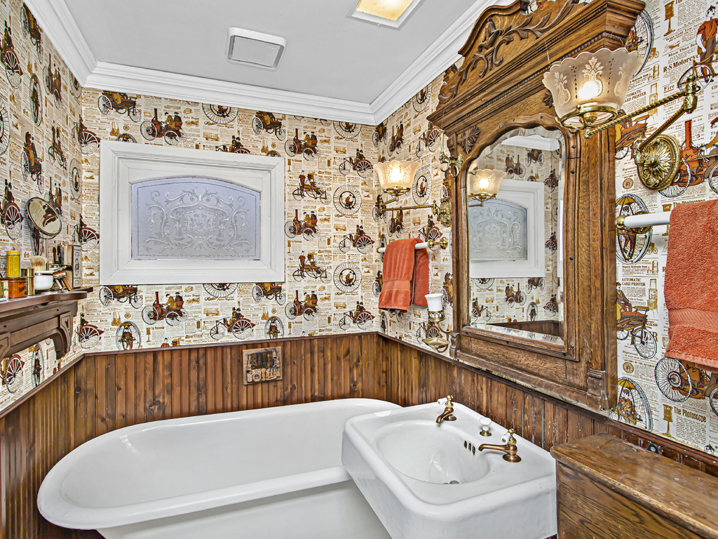 85 Williamsburg Road Evanston, IL 60203 - Photo 18 of 27 Gallery Image 18