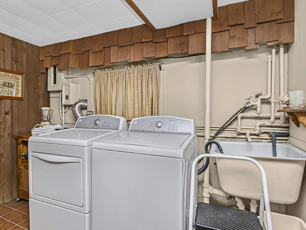 85 Williamsburg Road Evanston, IL 60203 - Photo 23 of 27 Gallery Image 23