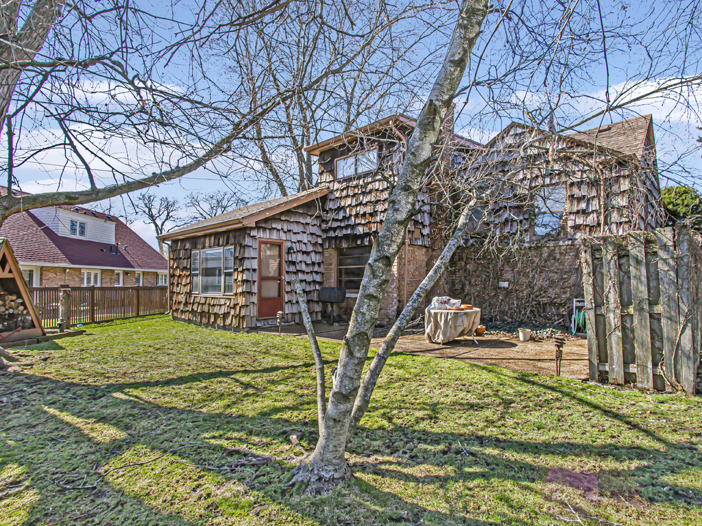 85 Williamsburg Road Evanston, IL 60203 - Photo 25 of 27 Gallery Image 25
