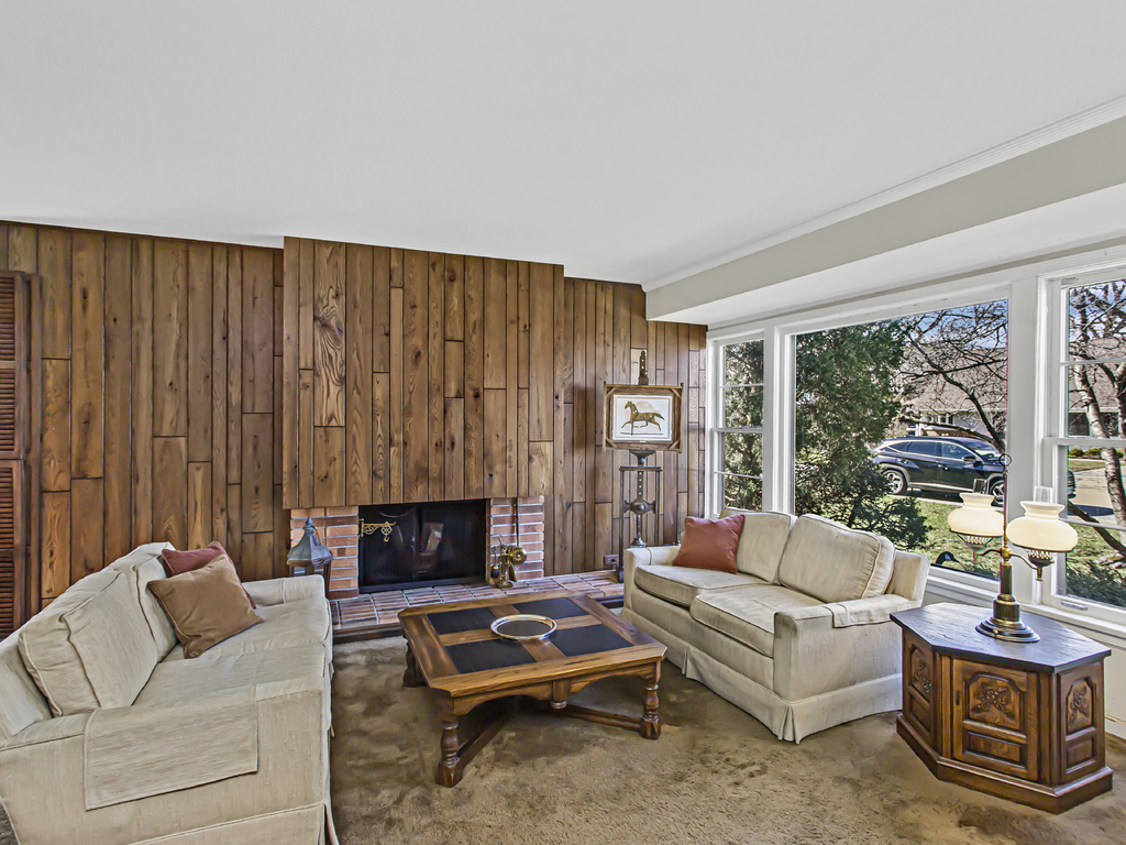 85 Williamsburg Road Evanston, IL 60203 - Photo 4 of 27 Gallery Image 4