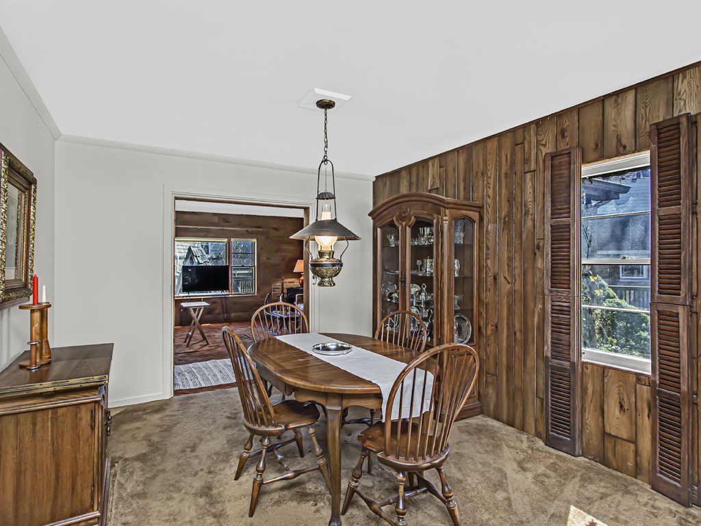 85 Williamsburg Road Evanston, IL 60203 - Photo 6 of 27 Gallery Image 6
