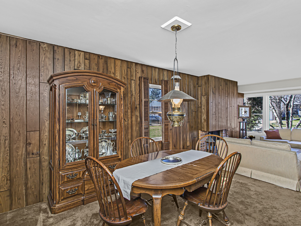 85 Williamsburg Road Evanston, IL 60203 - Photo 7 of 27 Gallery Image 7