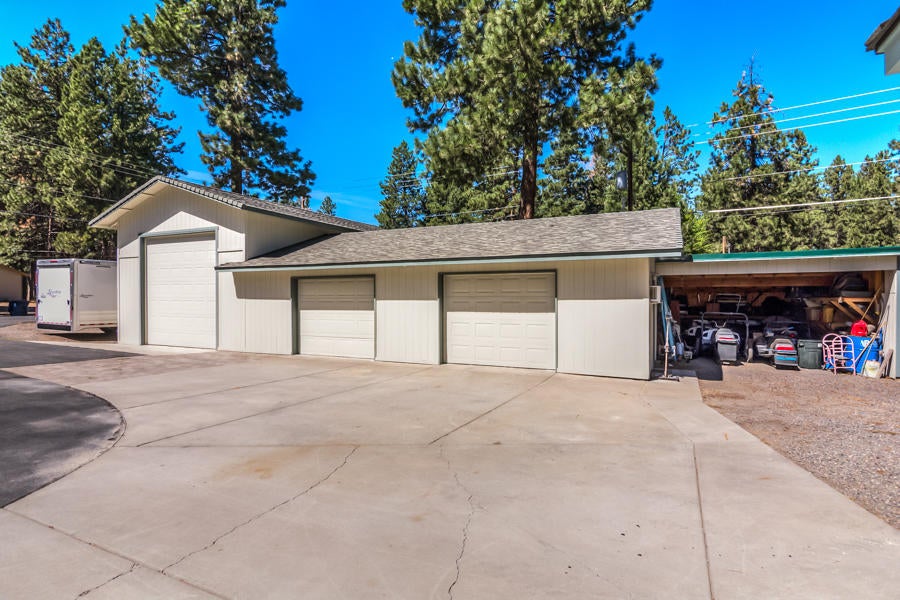19116 Kiowa Road Bend, OR 97702 - Photo 8 of 38 2688 Sq. ft. of RV, shop, carport and storage.