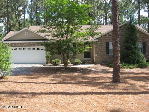 $1,900 | 460 East Baltimore Avenue, Pinebluff, NC 28373