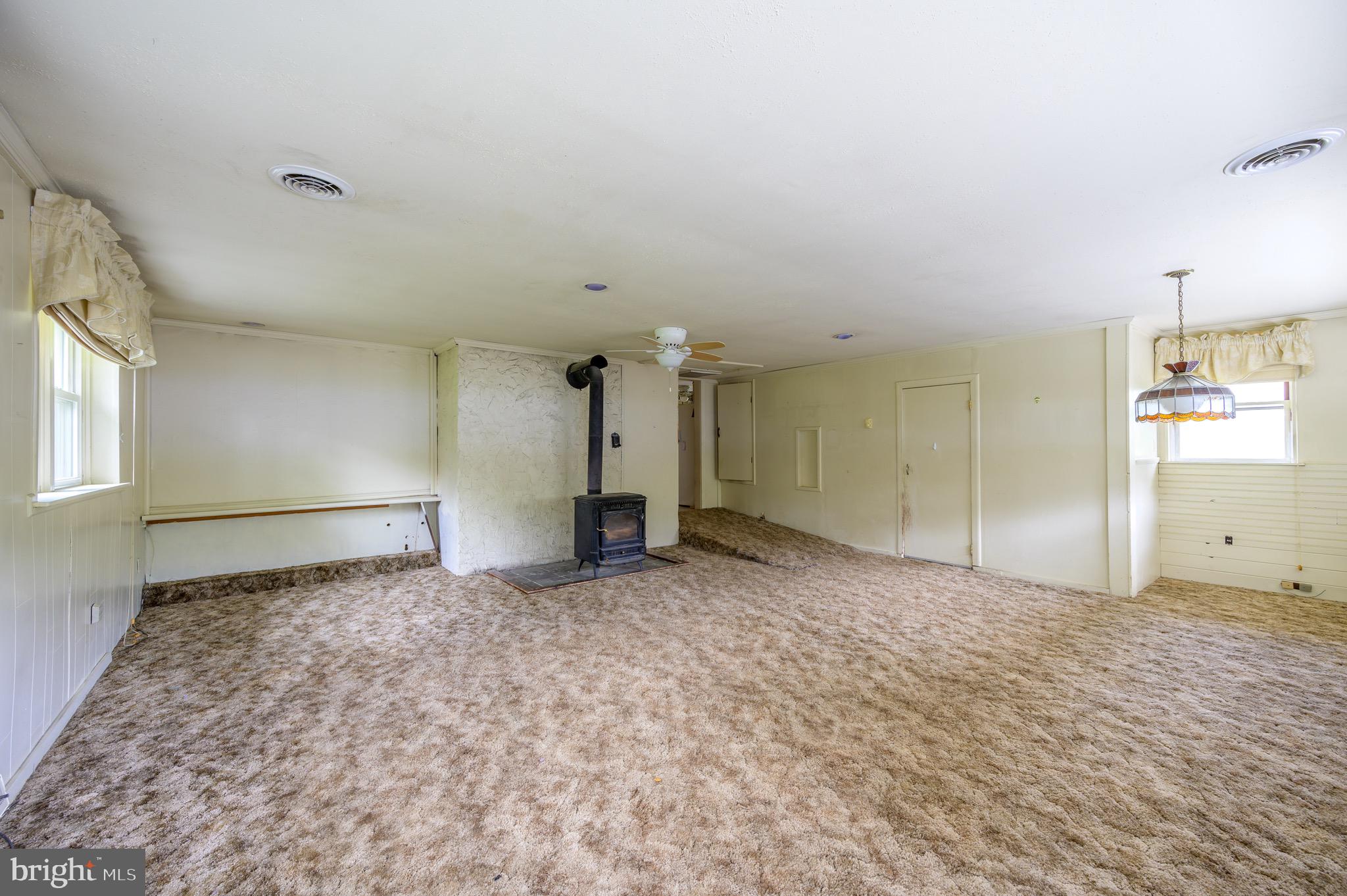 2045 West Rock Road Perkasie, PA 18944 - Photo 13 of 28