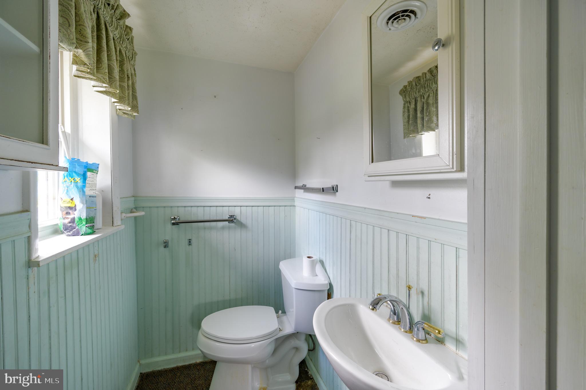 2045 West Rock Road Perkasie, PA 18944 - Photo 20 of 28