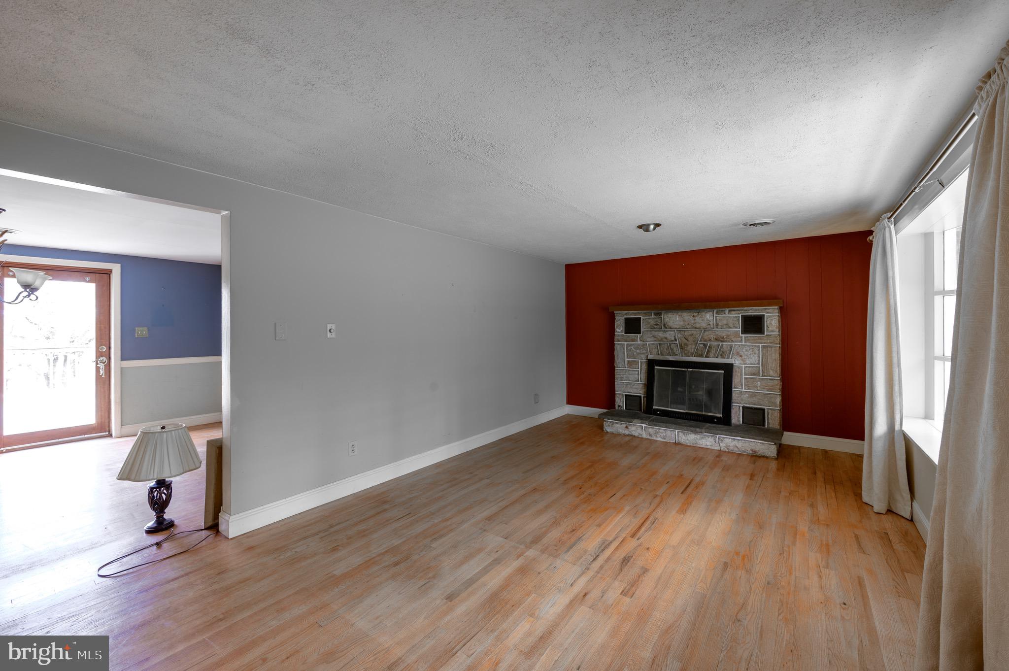 2045 West Rock Road Perkasie, PA 18944 - Photo 8 of 28