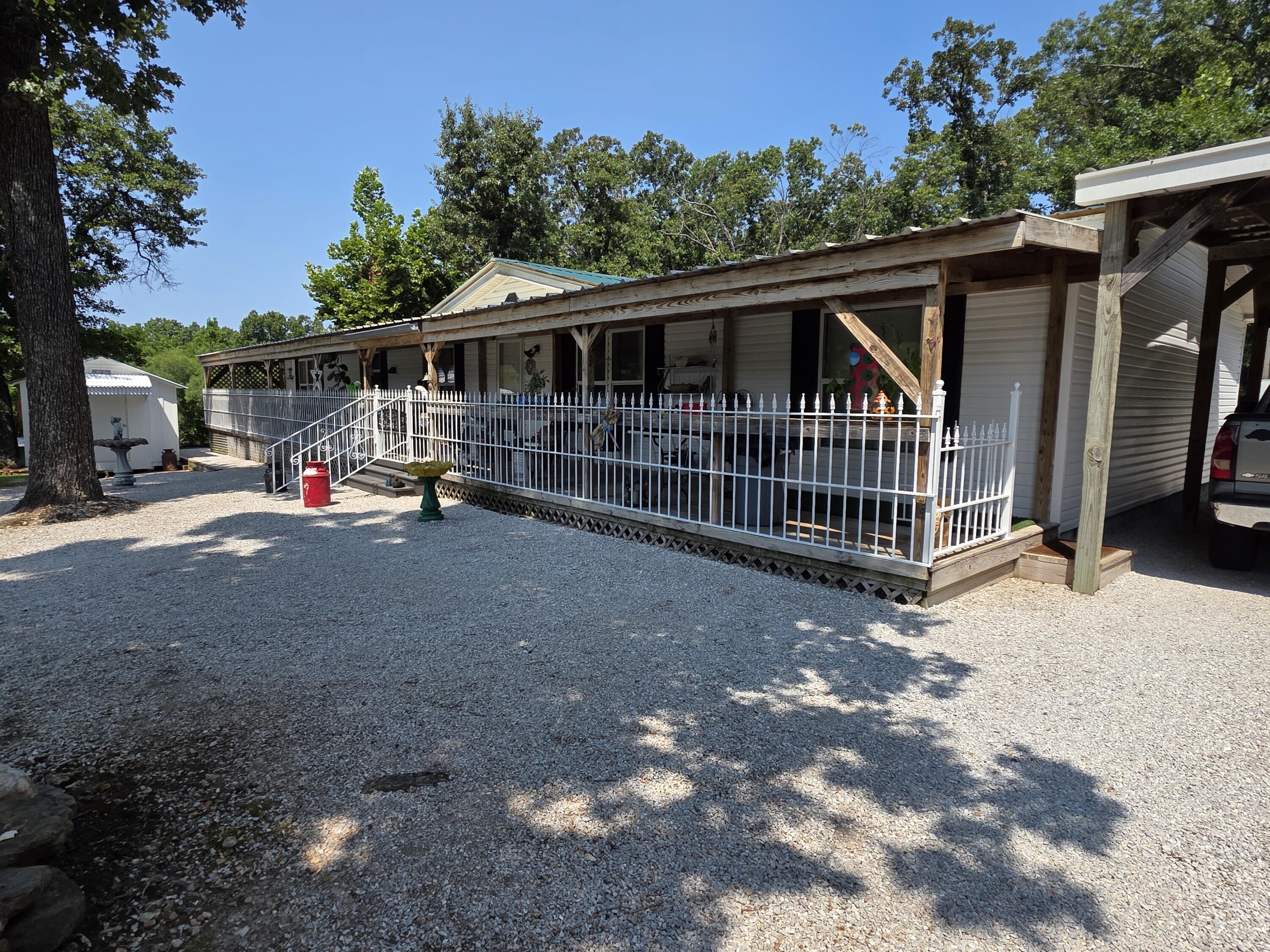17664 Locust Road Neosho, MO 64850 - Photo 27 of 57 25015