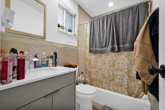 $619,000 | 3280 Northwest 213th Terrace, Miami Gardens, FL 33056