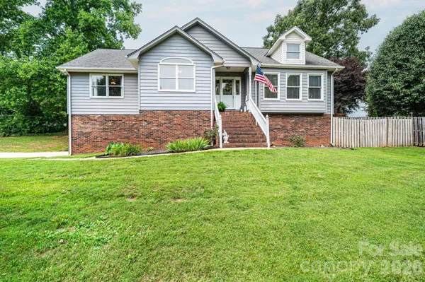 $325,000 | 4158 Arrowhead Drive Northeast, Hickory, NC 28601