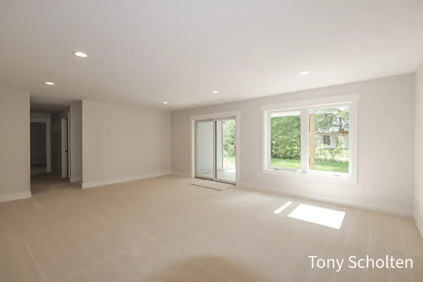 $600,000 | 6314 Blendon Wds Drive, Unit 20, Hudsonville, MI 49426