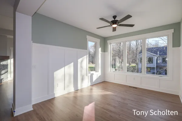 $600,000 | 6314 Blendon Wds Drive, Unit 20, Hudsonville, MI 49426