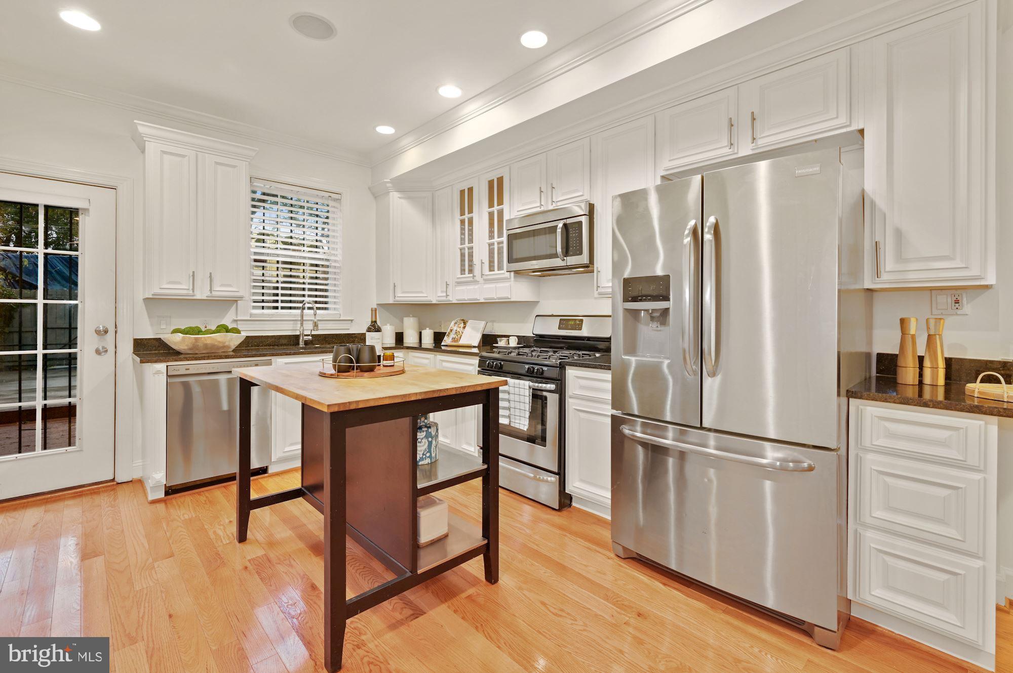 904 13th Street Northeast Washington, DC 20002 - Photo 10 of 58