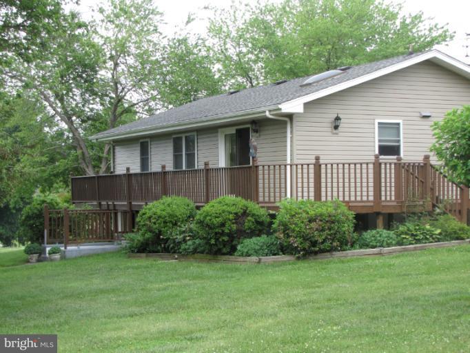 743 Bayard Road Lothian, MD 20711 - Photo 14 of 16 Exterior (Rear)