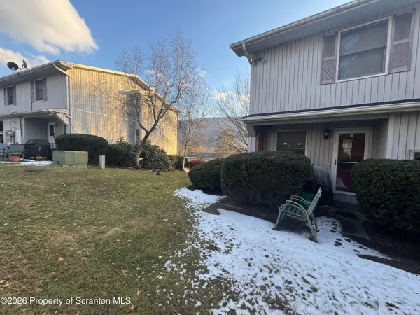 $199,000 | 96 Abington Gardens Drive, Clarks Summit, PA 18411