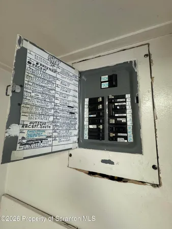 $199,000 | 96 Abington Gardens Drive, Clarks Summit, PA 18411