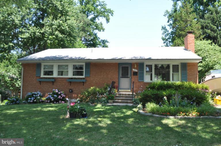 7908 Hatteras Lane Springfield, VA 22151 - Photo 12 of 26 Exterior (Front)