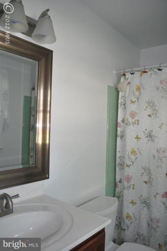 7908 Hatteras Lane Springfield, VA 22151 - Photo 14 of 26 Bath (Master)