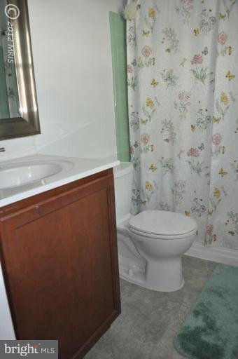 7908 Hatteras Lane Springfield, VA 22151 - Photo 23 of 26 Bath (Master)
