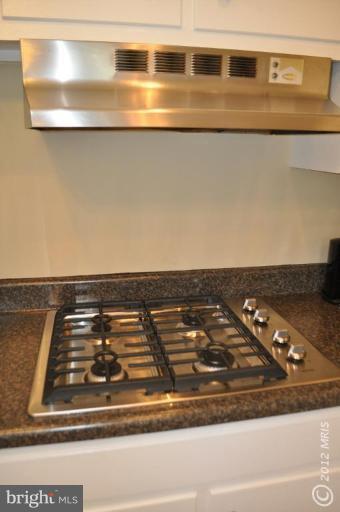 7908 Hatteras Lane Springfield, VA 22151 - Photo 10 of 26 Kitchen