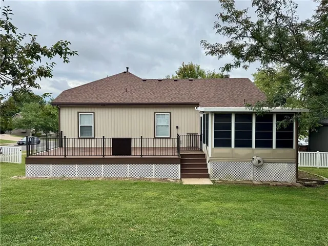 $395,000 | 208 Pacific Court, Raymore, MO 64083