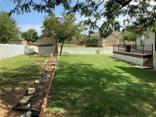 $395,000 | 208 Pacific Court, Raymore, MO 64083