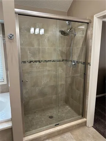 $395,000 | 208 Pacific Court, Raymore, MO 64083