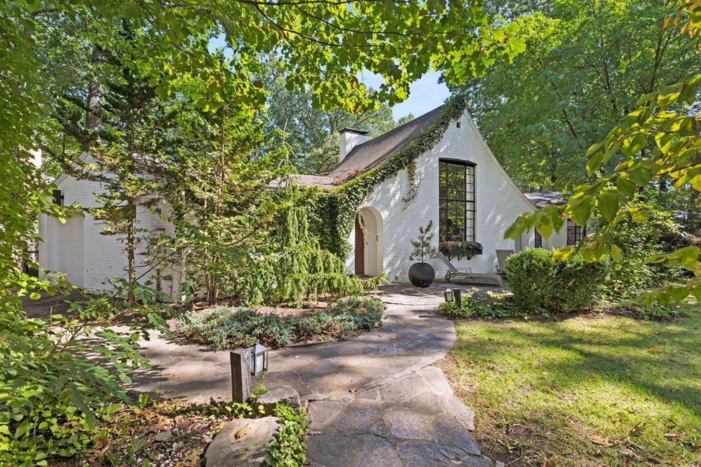 33 Eton Road Longmeadow, MA 01106 - Photo 1 of 42 Gallery Image 1