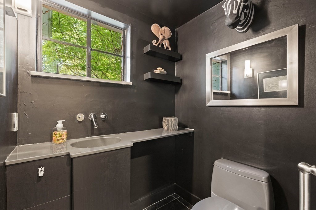 33 Eton Road Longmeadow, MA 01106 - Photo 18 of 42 Gallery Image 18