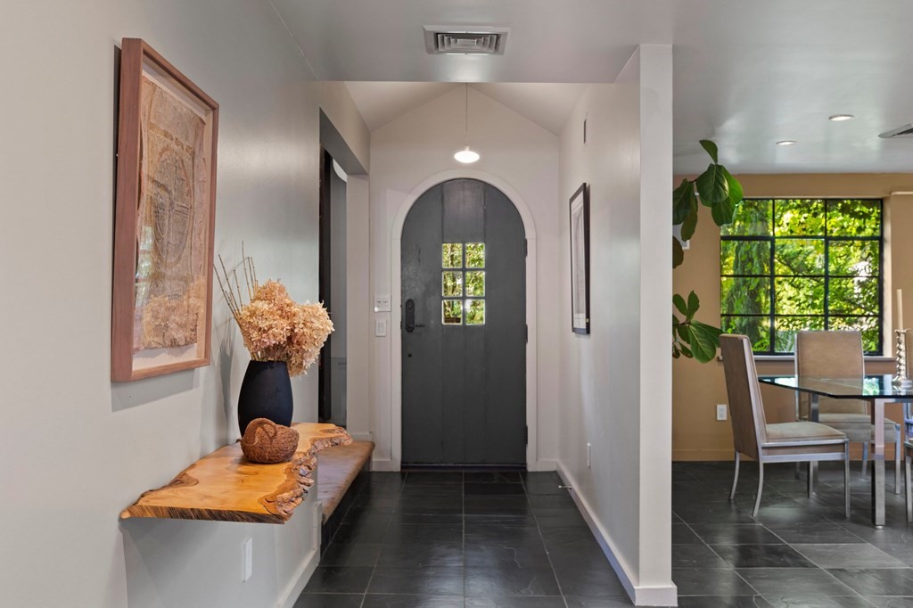 33 Eton Road Longmeadow, MA 01106 - Photo 9 of 42 Gallery Image 9
