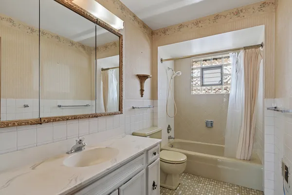 $480,000 | 4738 North Potawatomie Avenue, Chicago, IL 60656
