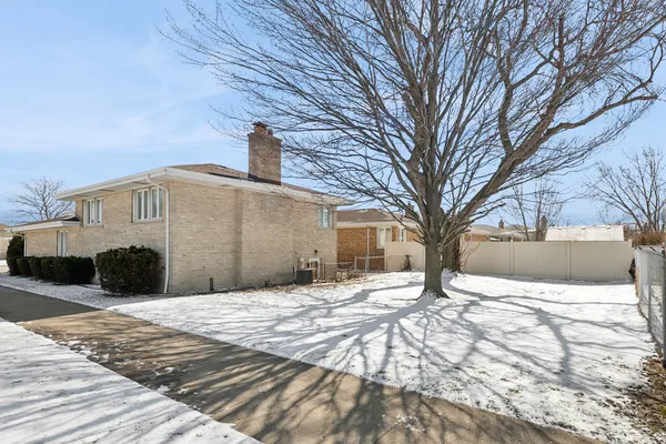 $480,000 | 4738 North Potawatomie Avenue, Chicago, IL 60656