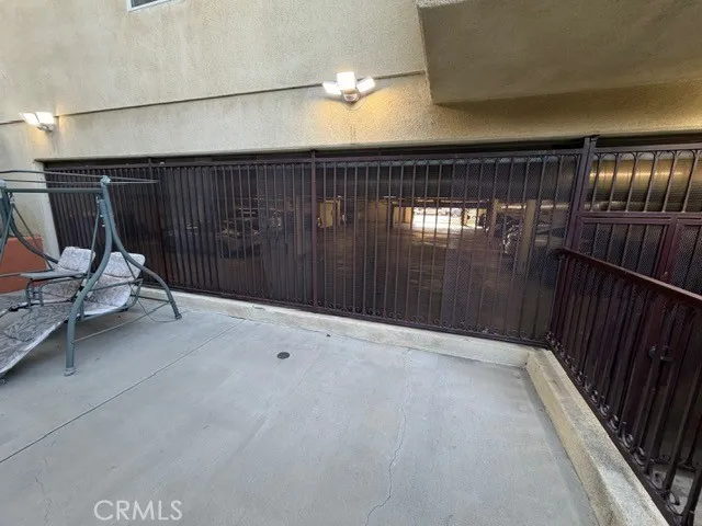 $3,900 | 14343 Burbank Boulevard, Sherman Oaks, CA 91401