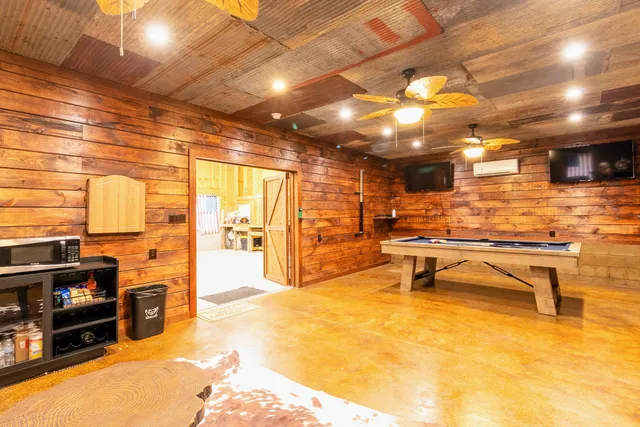 $749,000 | 1910 Cedar Creek Road, Vanleer, TN 37181